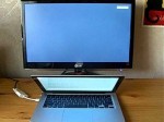 MacBook Pro 13" with LG IPS236V external display boot up
